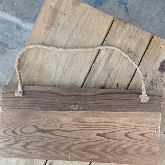 Homemade Bottle Cap Flower Wall Art 11 X5 - Picture 4 of 7